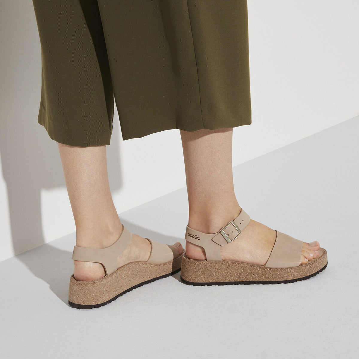 Glenda Nubuck Leather in Color Sandcastle | Birkenstock