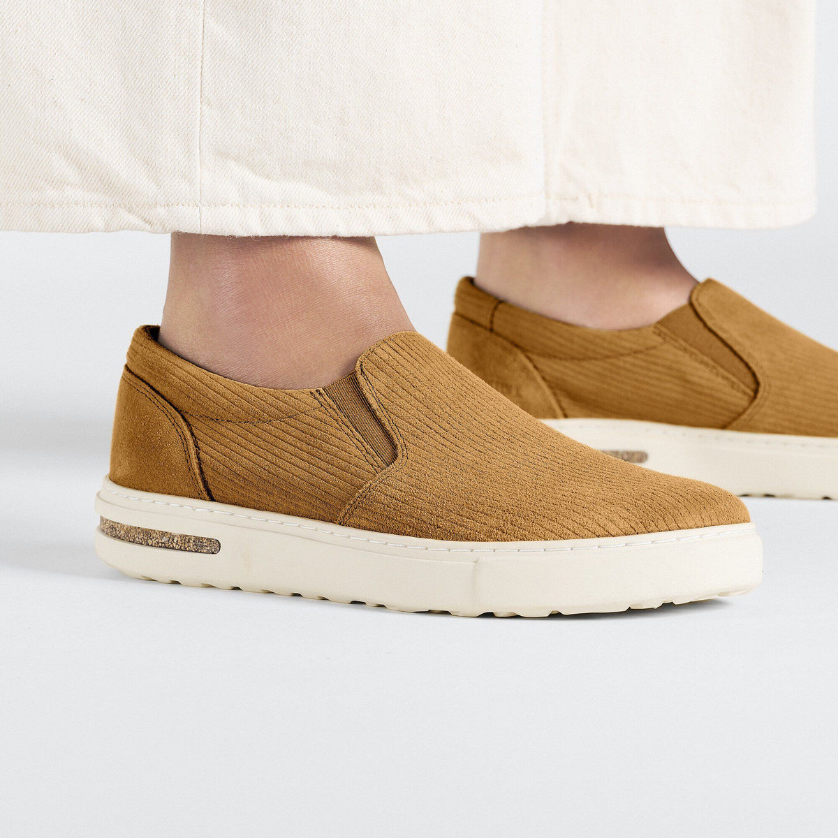 Oswego Suede Leather in Color Cork Brown | Birkenstock