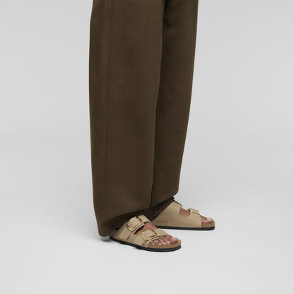 Arizona Big Buckle Oiled Leather in Color Tobacco Brown | Birkenstock