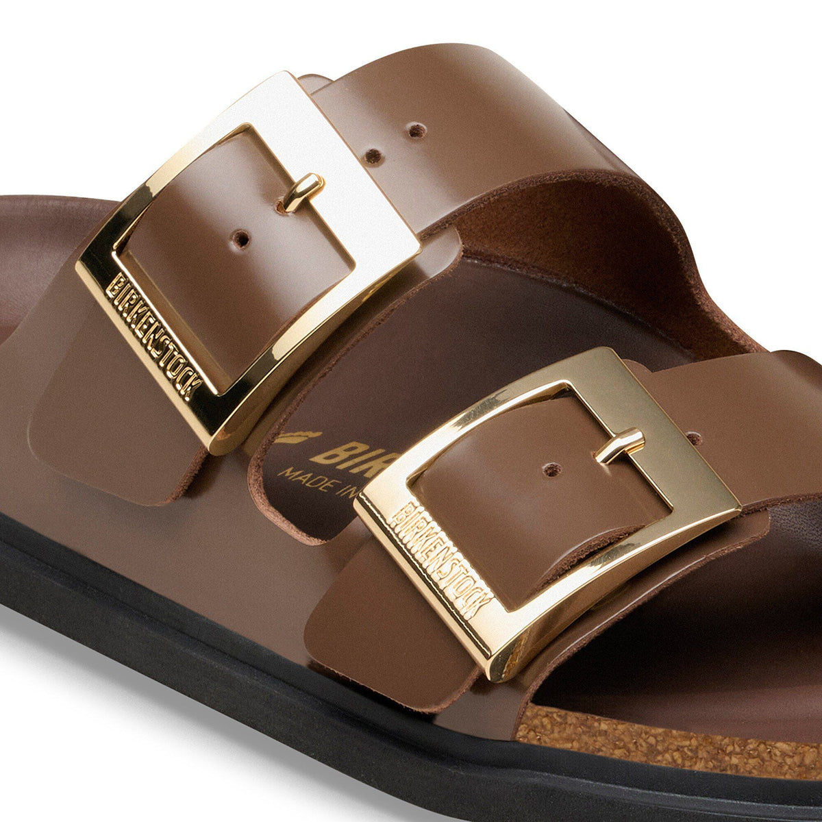 Arizona Droplet Buckle Natural Leather Patent in Color High-Shine Carafe | Birkenstock