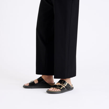 Arizona Droplet Buckle Natural Leather Patent in Color High Shine Black | Birkenstock