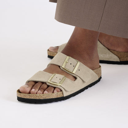 Arizona Suede Leather in Color Sandcastle | Birkenstock