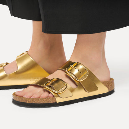 Arizona Big Buckle Leather in Color Metallic Gold | Birkenstock