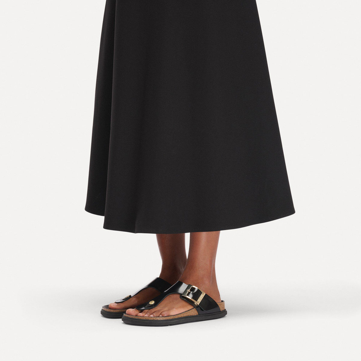 Gizeh Droplet Buckle Natural Leather Patent in Color High Shine Black | Birkenstock