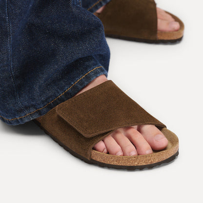 Sylt Suede Leather in Color Carafe | Birkenstock
