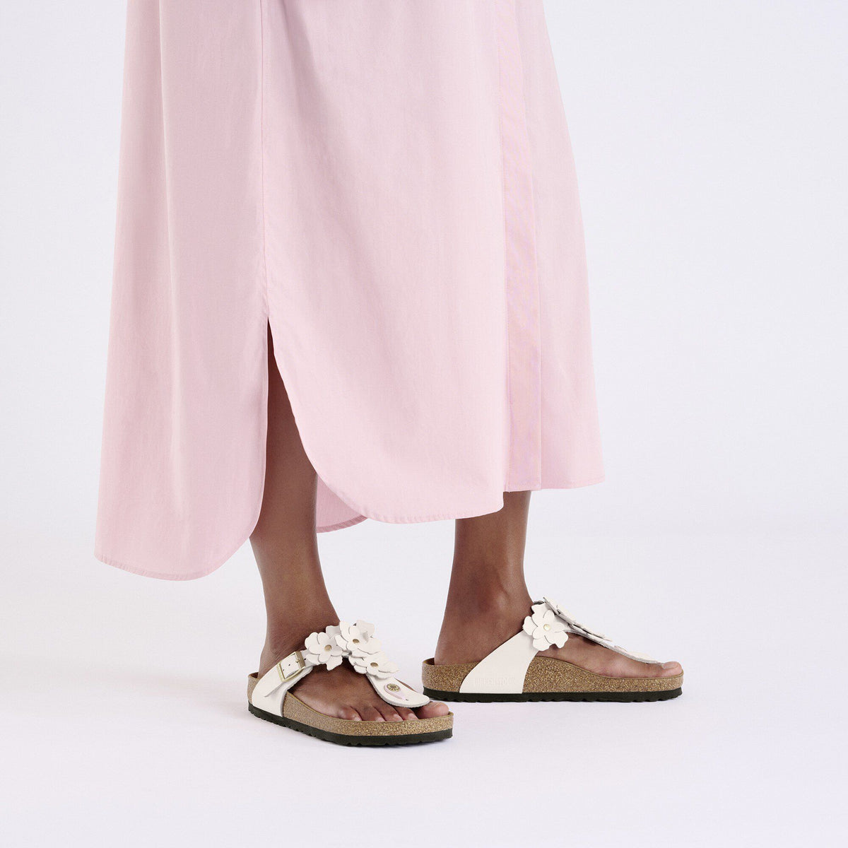 Gizeh Flowers Leather in Color Light Rose | Birkenstock