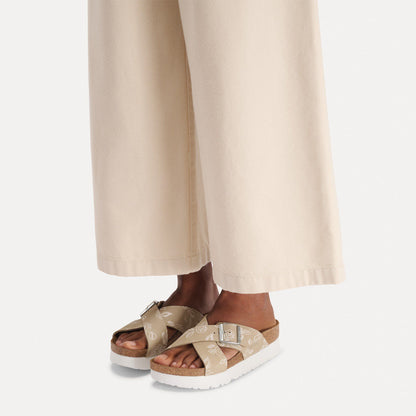 Siena Flex Platform Nubuck Leather in Color Oyster Flower | Birkenstock