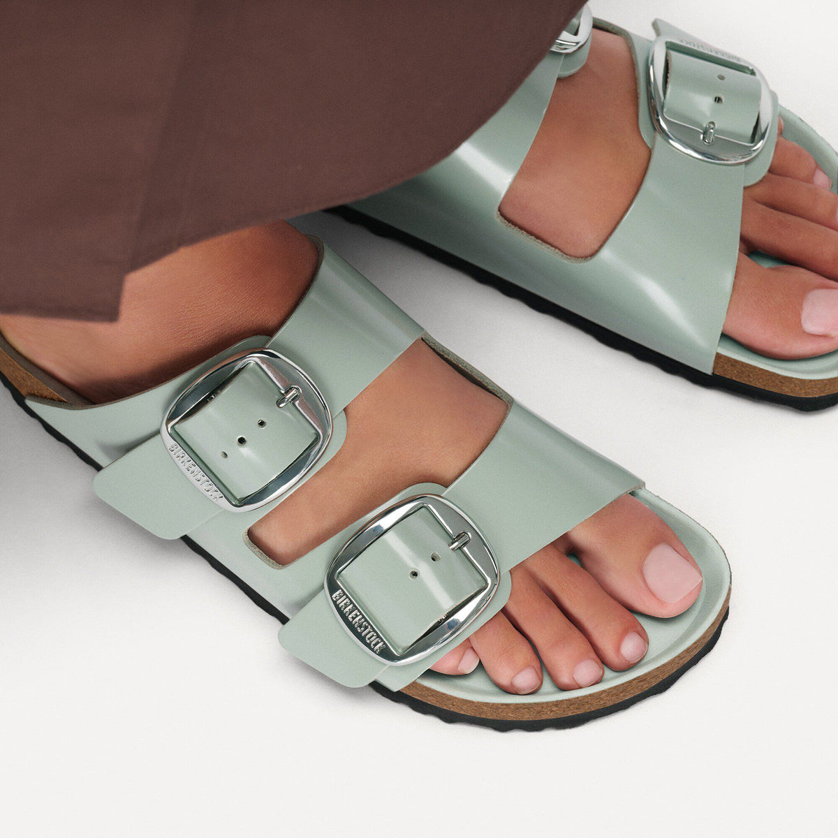 Arizona Big Buckle Natural Leather Patent in Color High-Shine Pure Sage | Birkenstock