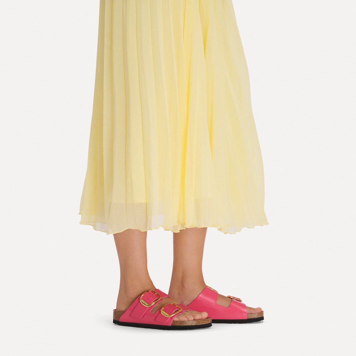 Arizona Big Buckle Natural Leather Patent in Color High-Shine Fuchsia Tulip | Birkenstock