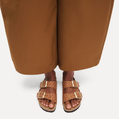 Arizona Synthetics in Color Leo Pecan | Birkenstock