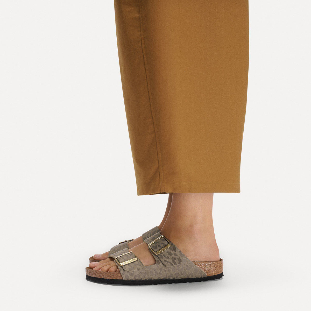 Arizona Synthetics in Color SYN Leo Grey Taupe | Birkenstock