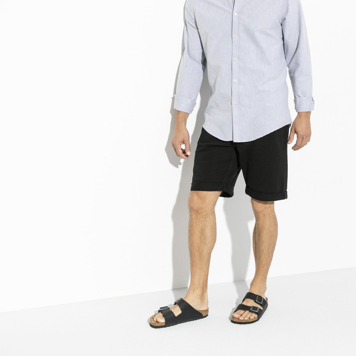 Arizona Oiled Leather in Color Black | Birkenstock