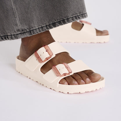 Arizona Stealth Buckle EVA in Color Light Rose | Birkenstock