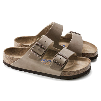 Arizona Soft Footbed Oiled Leather in Color Tobacco Brown | Birkenstock