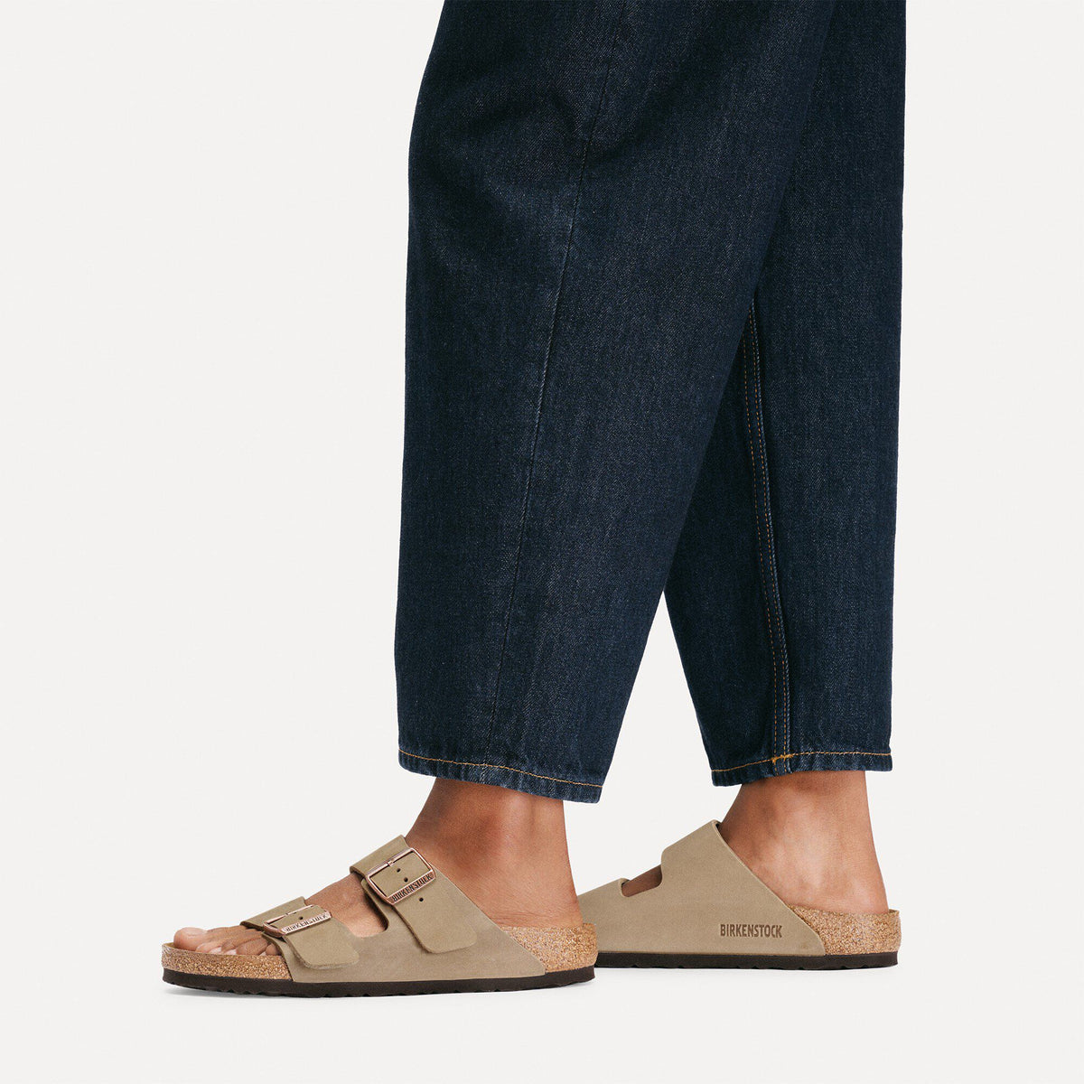 Arizona Oiled Leather in Color Tobacco Brown | Birkenstock