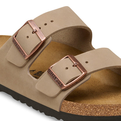 Arizona Oiled Leather in Color Tobacco Brown | Birkenstock