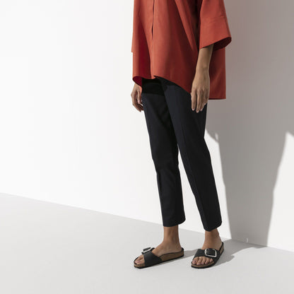 Madrid Big Buckle Oiled Leather in Color Black | Birkenstock