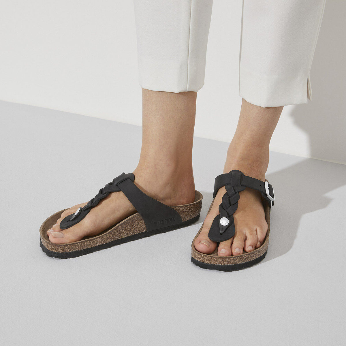 Gizeh Braided Oiled Leather in Color Black | Birkenstock