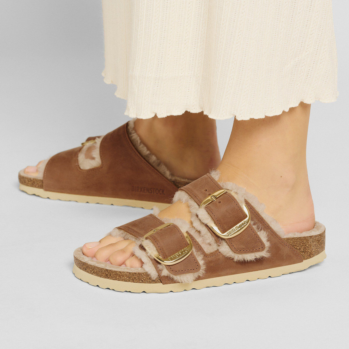 Arizona Big Buckle Shearling Oiled Leather in Color Cognac | Birkenstock