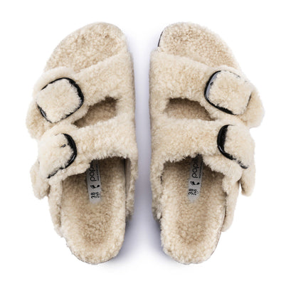 Arizona Big Buckle Shearling Shearling in Color Teddy Eggshell | Birkenstock