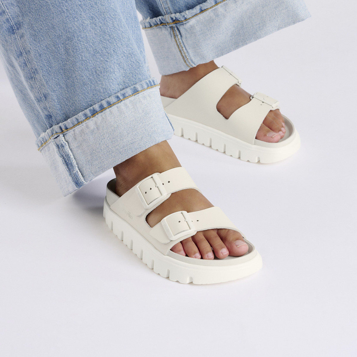 Arizona Chunky Leather in Color Eggshell | Birkenstock