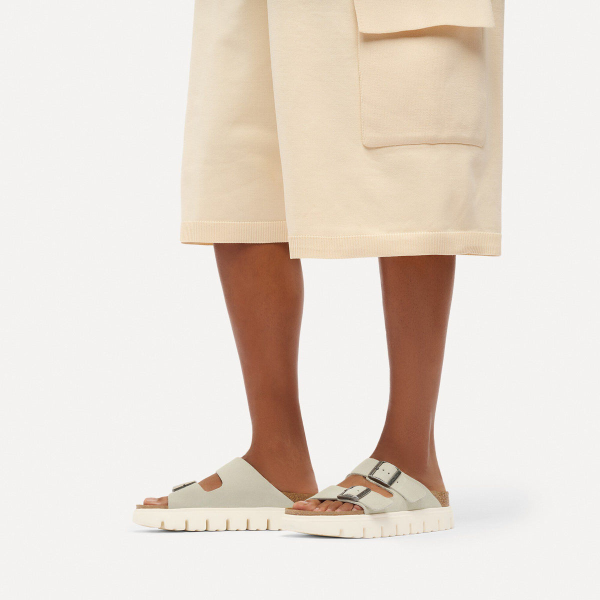 Arizona Chunky Suede Leather in Color Oyster | Birkenstock