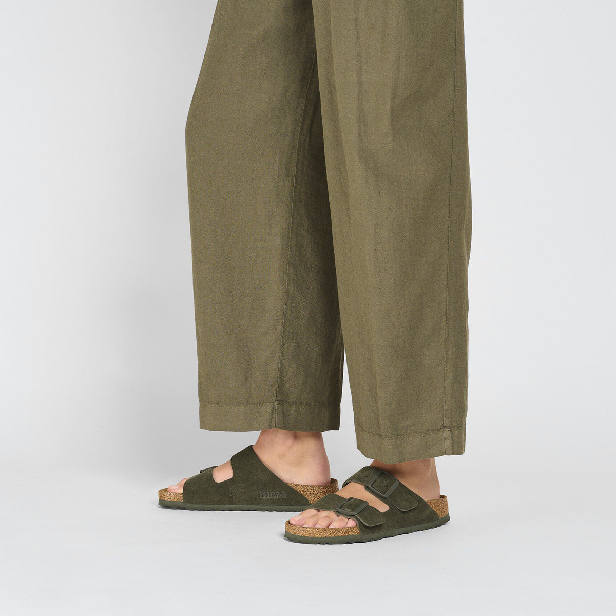Arizona Suede Leather in Color Thyme | Birkenstock