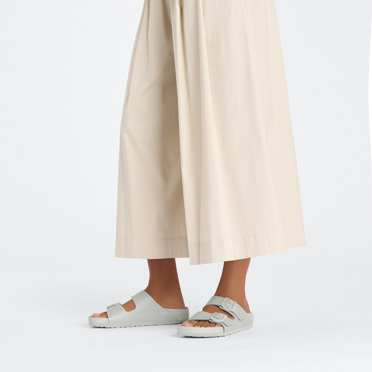 Arizona Leather in Color Mineral Gray | Birkenstock