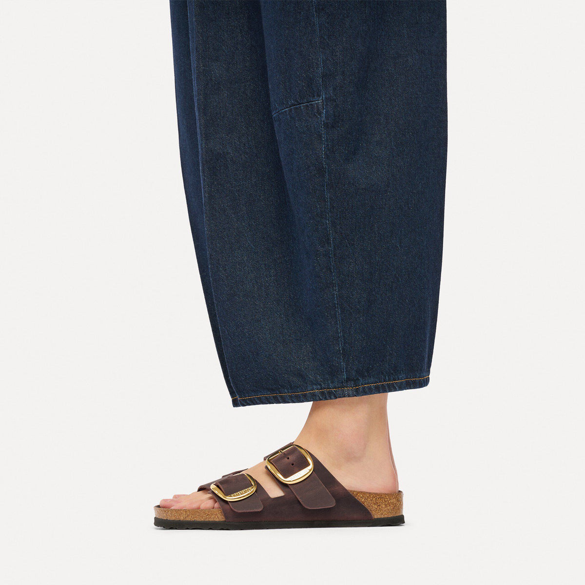 Arizona Big Buckle Oiled Leather in Color Habana | Birkenstock