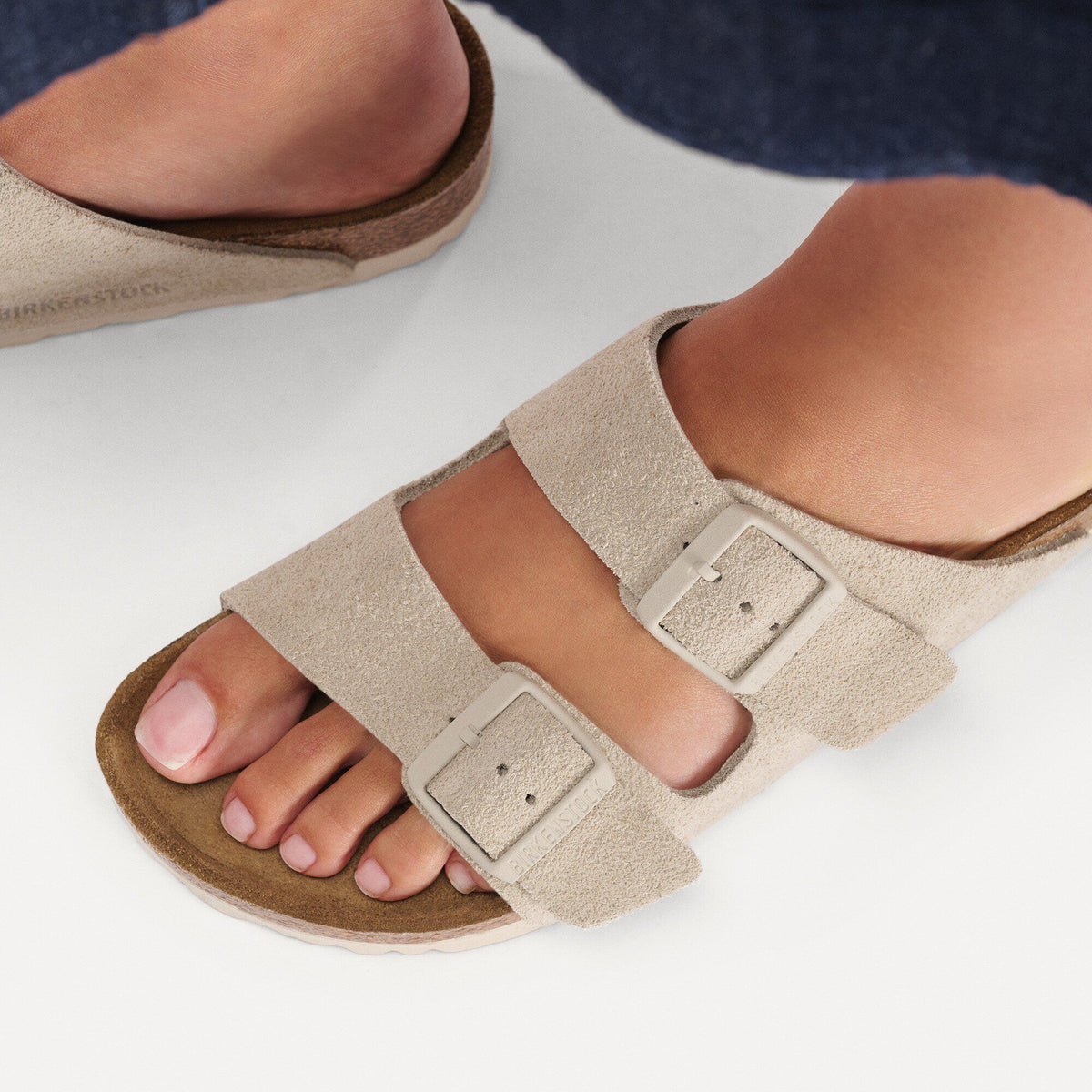 Arizona Suede Leather in Color Oyster | Birkenstock