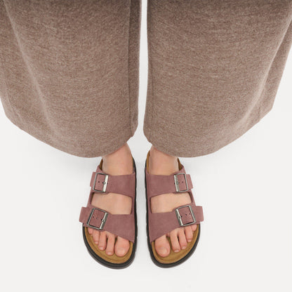 Arizona Chunky Suede Leather in Color Pepper | Birkenstock