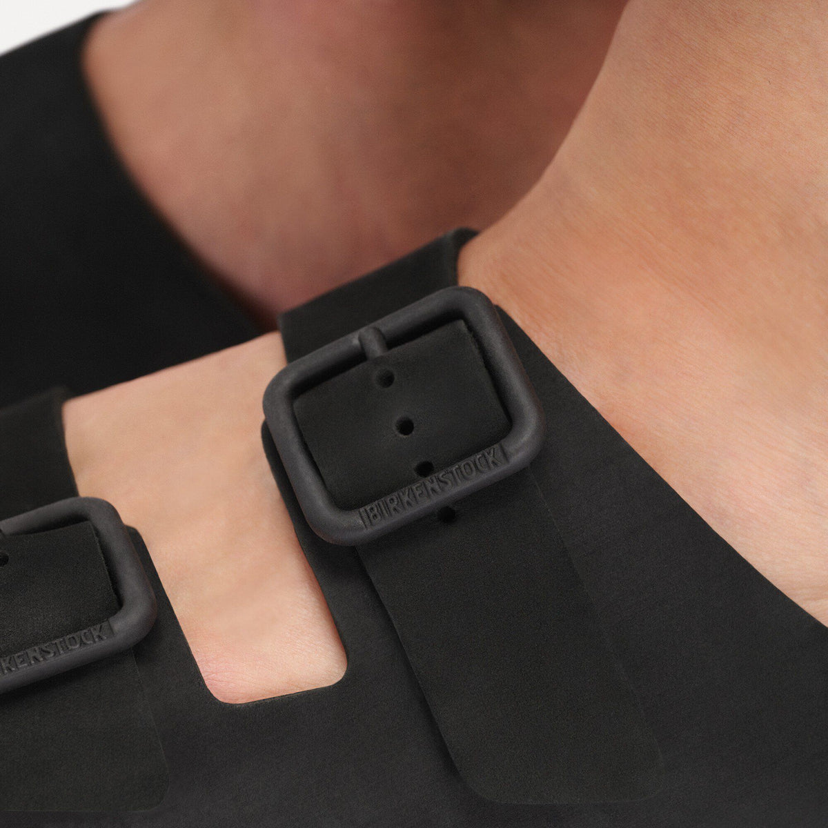 Arizona Wire Buckle Nubuck Leather in Color Black | Birkenstock