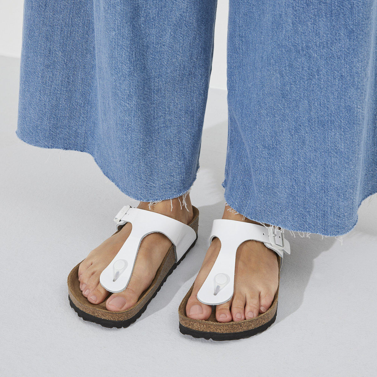 Gizeh Natural Leather Patent in Color Patent White | Birkenstock