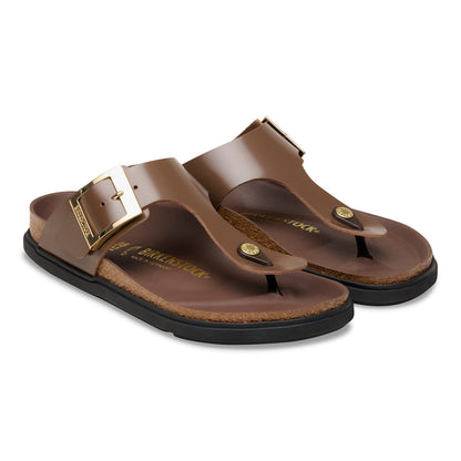 Gizeh Droplet Buckle Natural Leather Patent in Color High-Shine Carafe | Birkenstock