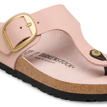 Gizeh Big Buckle Nubuck Leather in Color Soft Pink | Birkenstock