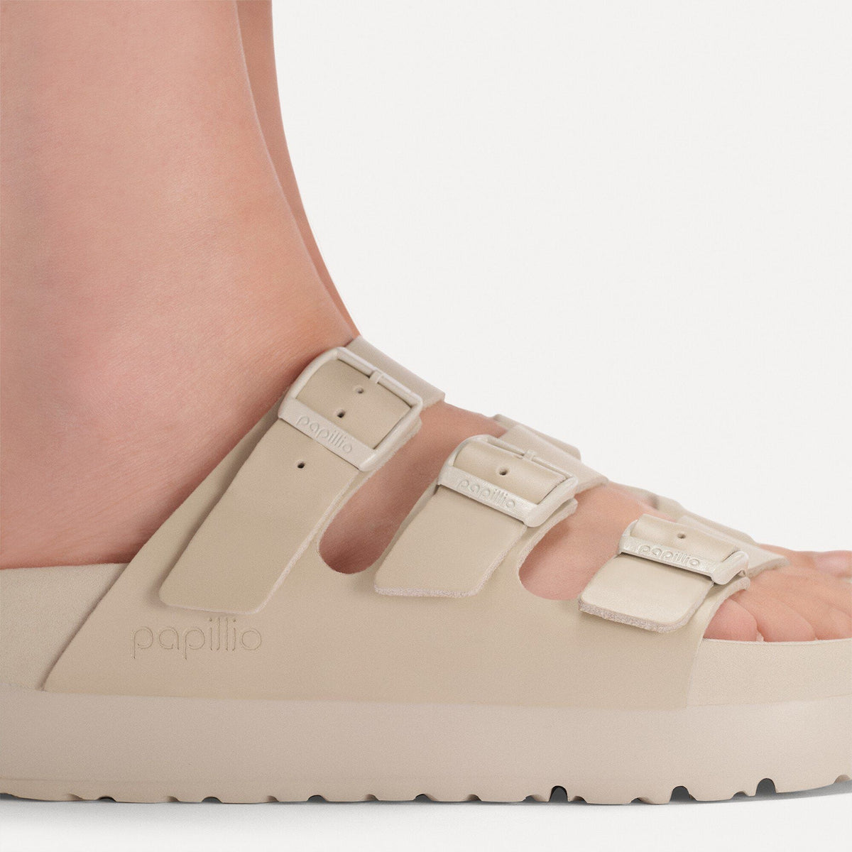 Florida Flex Platform Leather in Color Oyster | Birkenstock