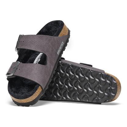 Arizona Shearling Synthetics in Color Desert Dust Black | Birkenstock