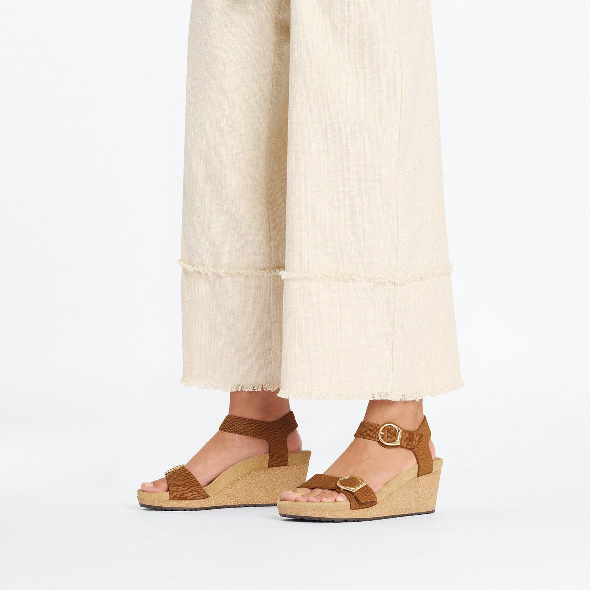 Soley Embossed Leather in Color Burnt Orange | Birkenstock