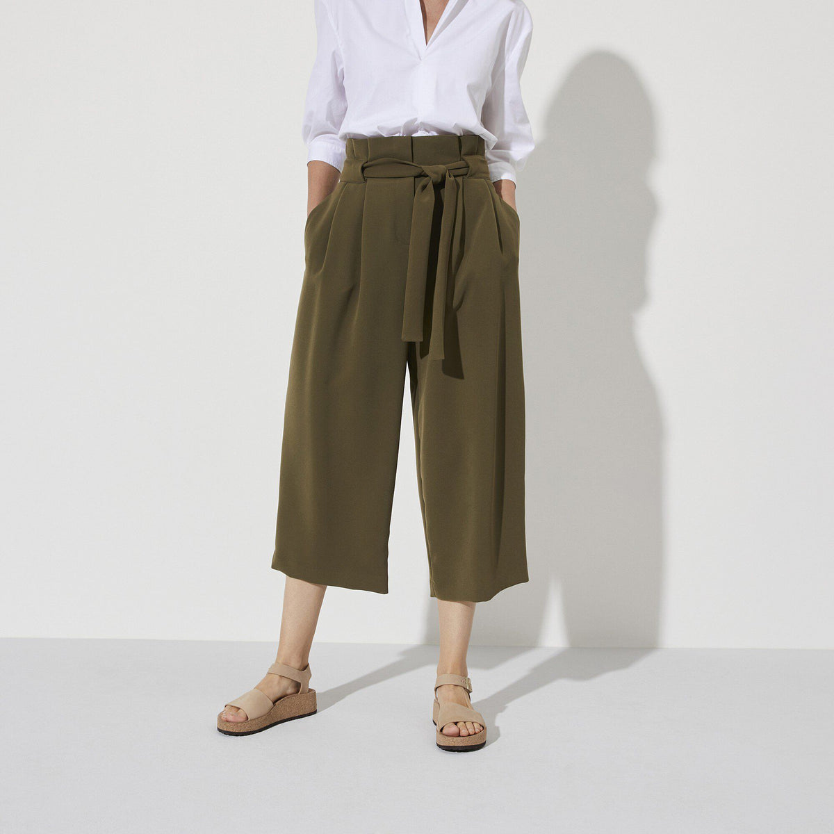 Glenda Nubuck Leather in Color Sandcastle | Birkenstock
