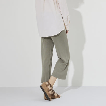 Sibyl Oiled Leather in Color Cognac | Birkenstock
