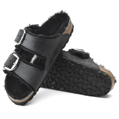 Arizona Big Buckle Shearling Oiled Leather in Color Black | Birkenstock
