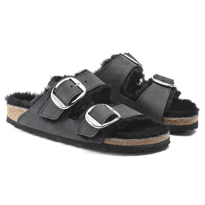 Arizona Big Buckle Shearling Oiled Leather in Color Black | Birkenstock