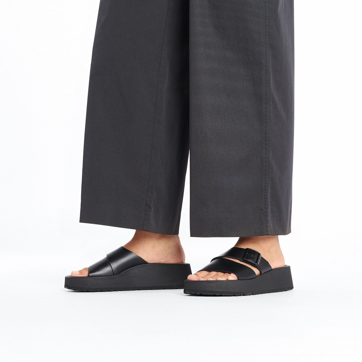 Almina Leather in Color Black | Birkenstock