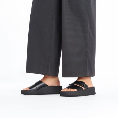 Almina Leather in Color Black | Birkenstock