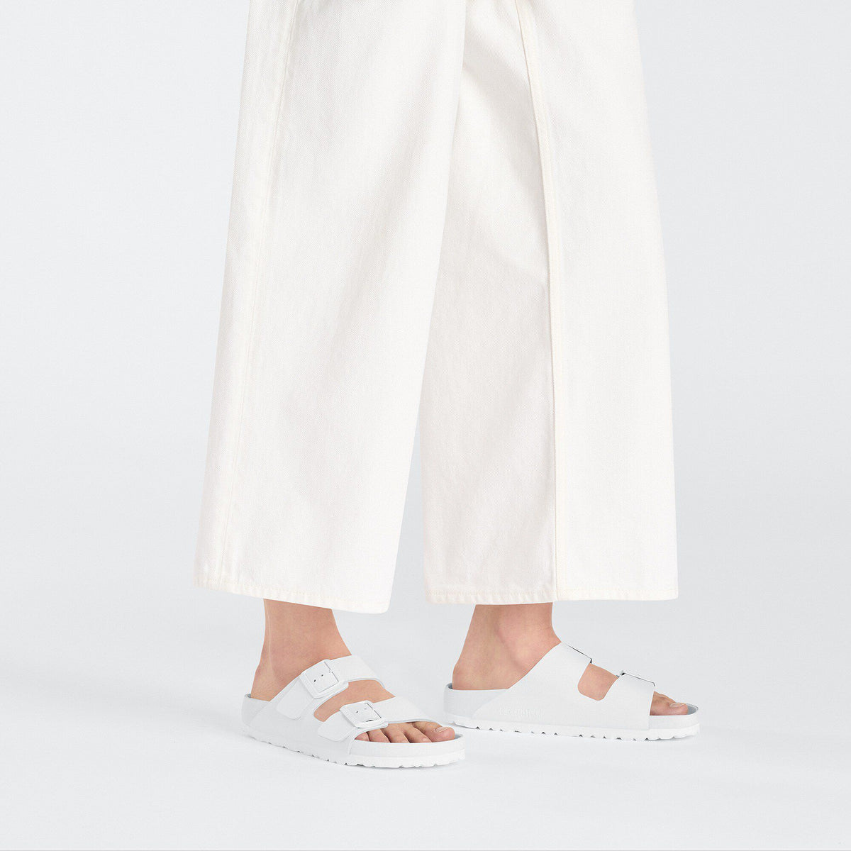 Arizona Leather in Color White | Birkenstock