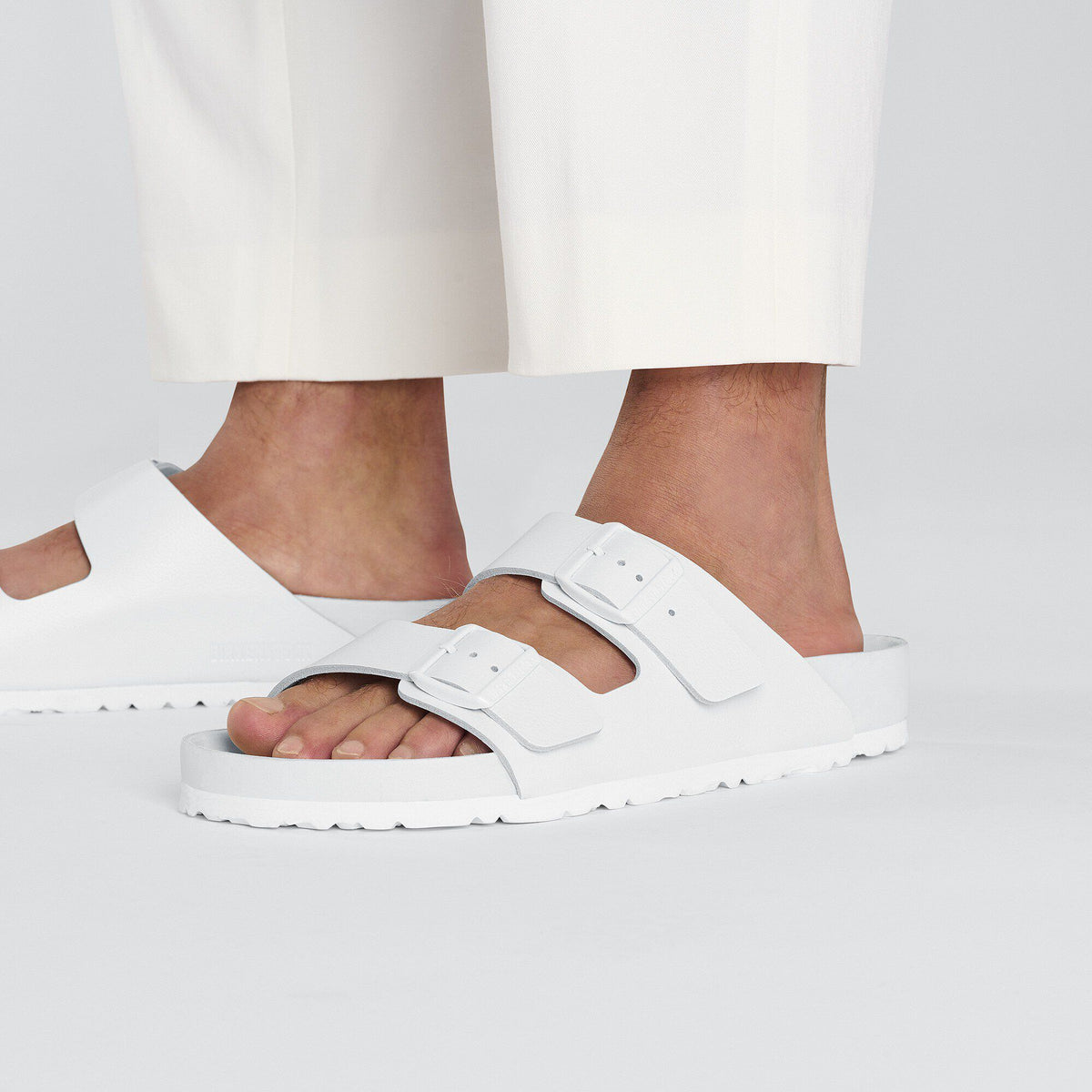 Arizona Leather in Color White | Birkenstock