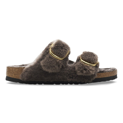 Arizona Big Buckle Shearling in Color Concrete Gray | Birkenstock
