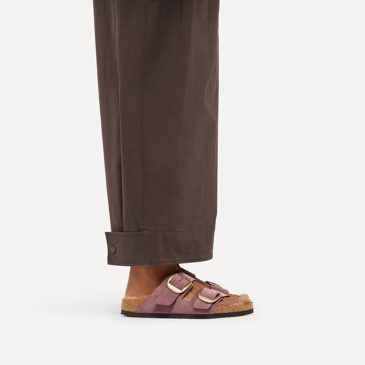 Arizona Big Buckle Nubuck Leather in Color Pepper | Birkenstock
