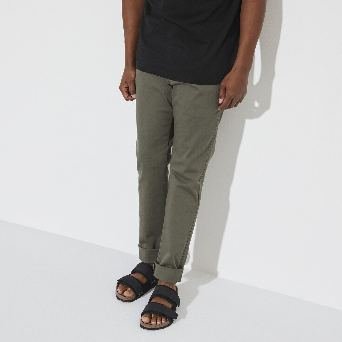 Uji Nubuck-Suede Leather in Color Black | Birkenstock