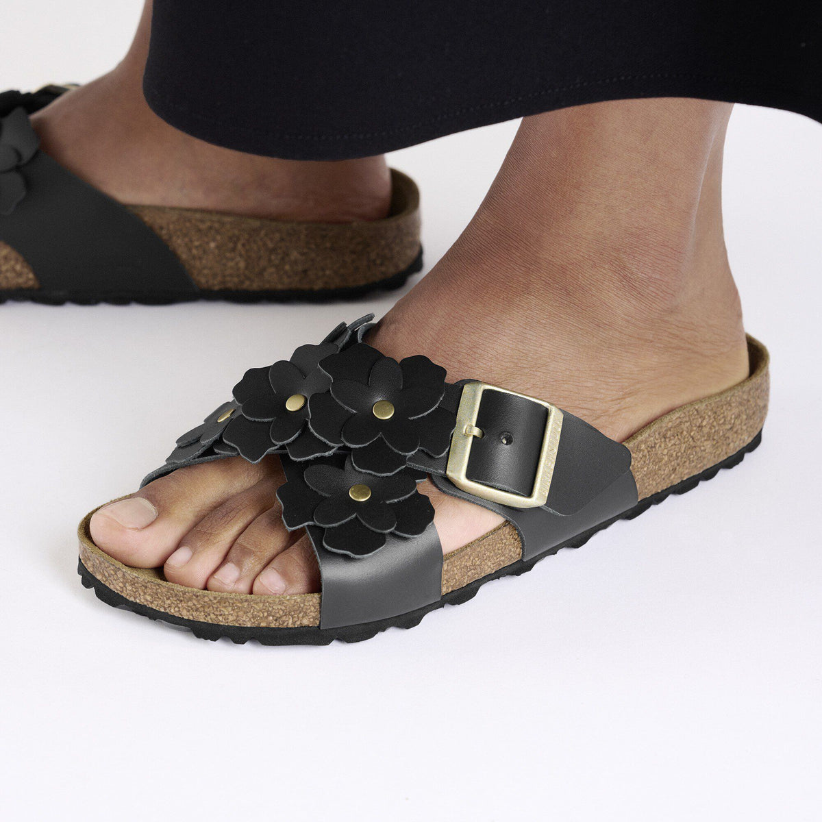 Siena Flowers Leather in Color Black | Birkenstock